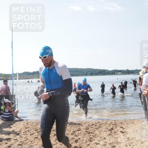 22.06.2025 - Viking Triathlon MichiJ http://msf.ph/oto/8095830 22.06.2025 10:41:13 Schwimmen 94, 153, 314, 389, 390, 496, 631 meine-sportfotos.de