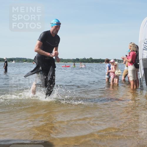 22.06.2025 - Viking Triathlon KatJ http://msf.ph/oto/8095835 22.06.2025 10:30:50 Schwimmen 45, 162, 188, 444, 510, 630, 651 meine-sportfotos.de