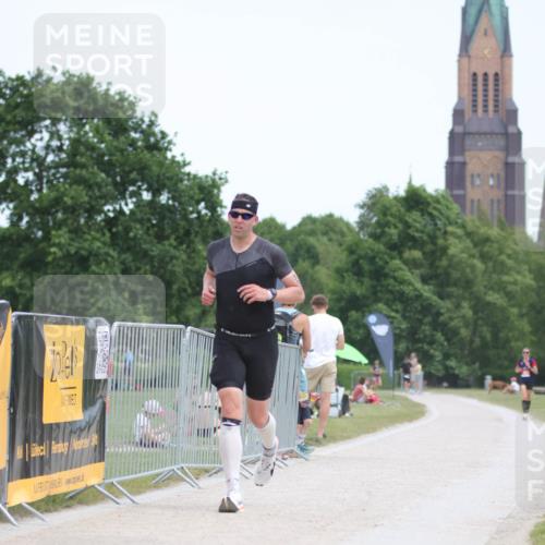 22.06.2025 - Viking Triathlon H.Heesch http://msf.ph/oto/8095843 22.06.2025 13:25:01 Laufen 61, 162, 306, 358 meine-sportfotos.de