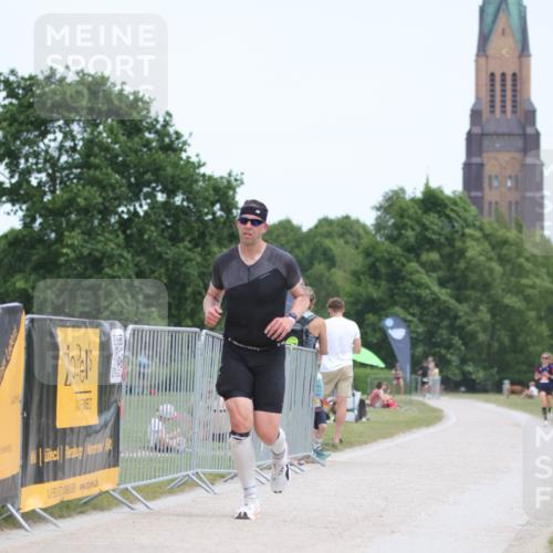 22.06.2025 - Viking Triathlon H.Heesch http://msf.ph/oto/8095852 22.06.2025 13:25:01 Laufen 61, 162, 306, 358 meine-sportfotos.de