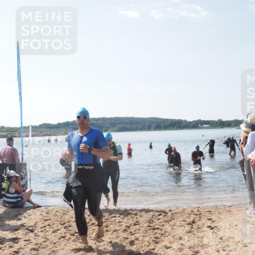 22.06.2025 - Viking Triathlon MichiJ http://msf.ph/oto/8095903 22.06.2025 10:41:16 Schwimmen 94, 153, 314, 376, 390, 496, 631 meine-sportfotos.de