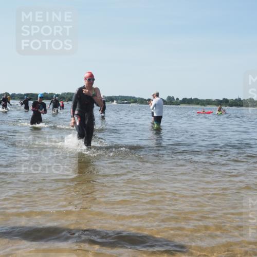 22.06.2025 - Viking Triathlon KatJ http://msf.ph/oto/8095926 22.06.2025 10:30:53 Schwimmen 45, 162, 188, 347, 444, 510, 630 meine-sportfotos.de