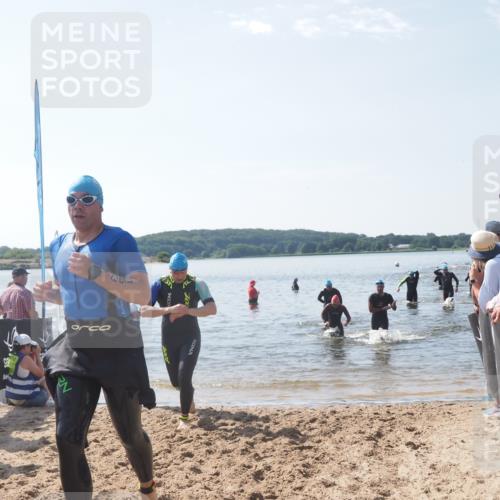 22.06.2025 - Viking Triathlon MichiJ http://msf.ph/oto/8095938 22.06.2025 10:41:17 Schwimmen 54, 94, 153, 314, 376, 390, 496, 631 meine-sportfotos.de