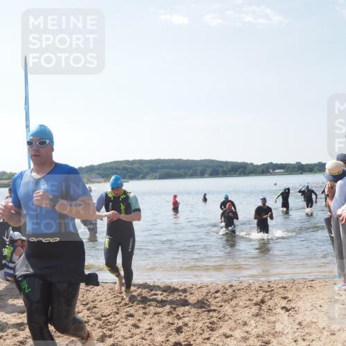 22.06.2025 - Viking Triathlon MichiJ http://msf.ph/oto/8095945 22.06.2025 10:41:17 Schwimmen 54, 94, 153, 314, 376, 390, 496, 631 meine-sportfotos.de
