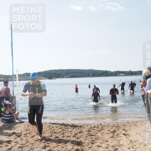 22.06.2025 - Viking Triathlon MichiJ http://msf.ph/oto/8095957 22.06.2025 10:41:17 Schwimmen 54, 94, 153, 314, 376, 390, 496, 631 meine-sportfotos.de
