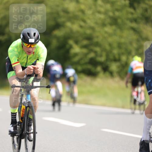 22.06.2025 - Viking Triathlon Yannick Fuchs http://msf.ph/oto/8095971 22.06.2025 11:21:16 Radfahren 19, 146, 162, 170, 201, 377, 382, 388, 395, 407, 481, 507, 557 meine-sportfotos.de