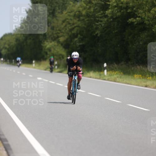 22.06.2025 - Viking Triathlon Yannick Fuchs http://msf.ph/oto/8095978 22.06.2025 11:58:41 Radfahren 616, 631 meine-sportfotos.de
