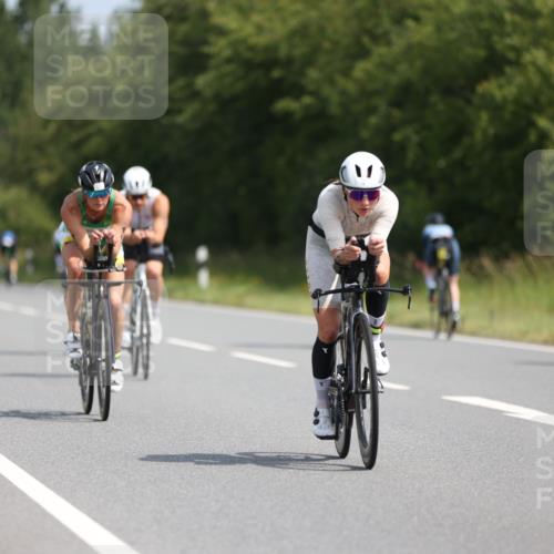 22.06.2025 - Viking Triathlon Yannick Fuchs http://msf.ph/oto/8095983 22.06.2025 11:21:16 Radfahren 19, 146, 162, 170, 201, 377, 382, 388, 395, 407, 481, 507, 557 meine-sportfotos.de