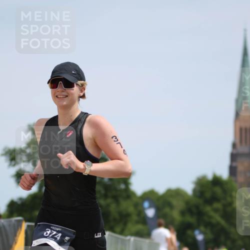 22.06.2025 - Viking Triathlon H.Heesch http://msf.ph/oto/8095984 22.06.2025 13:09:33 Laufen 374 meine-sportfotos.de