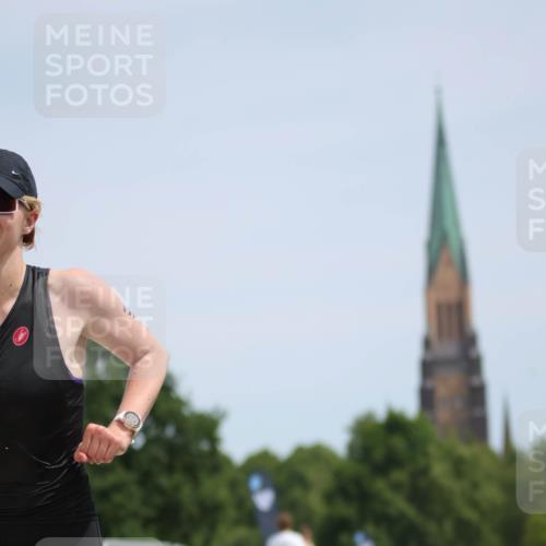 22.06.2025 - Viking Triathlon H.Heesch http://msf.ph/oto/8095989 22.06.2025 13:09:33 Laufen 374 meine-sportfotos.de