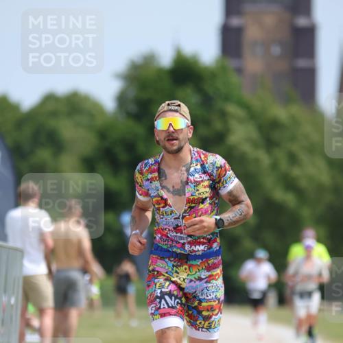 22.06.2025 - Viking Triathlon H.Heesch http://msf.ph/oto/8096001 22.06.2025 13:09:47 Laufen 517 meine-sportfotos.de