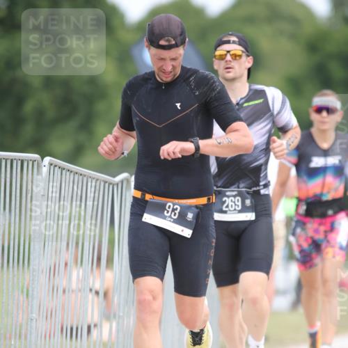 22.06.2025 - Viking Triathlon H.Heesch http://msf.ph/oto/8096011 22.06.2025 13:25:31 Laufen 72, 93, 269 meine-sportfotos.de