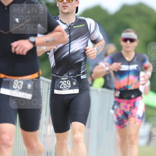 22.06.2025 - Viking Triathlon H.Heesch http://msf.ph/oto/8096030 22.06.2025 13:25:33 Laufen 72, 93, 269 meine-sportfotos.de