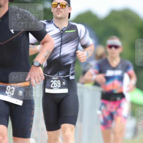 22.06.2025 - Viking Triathlon H.Heesch http://msf.ph/oto/8096032 22.06.2025 13:25:33 Laufen 72, 93, 269 meine-sportfotos.de