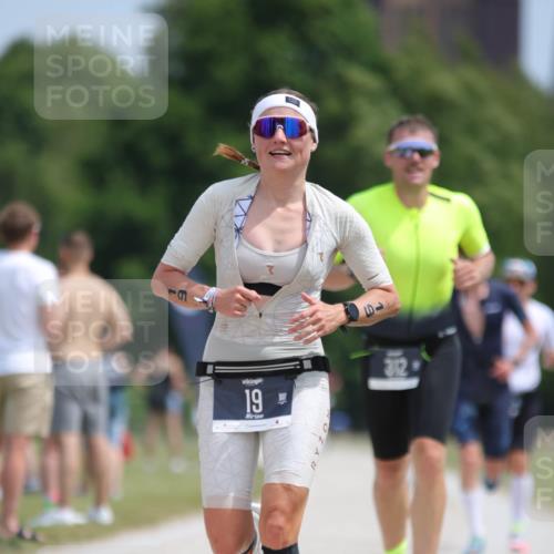 22.06.2025 - Viking Triathlon H.Heesch http://msf.ph/oto/8096047 22.06.2025 13:09:57 Laufen 19, 312, 377 meine-sportfotos.de