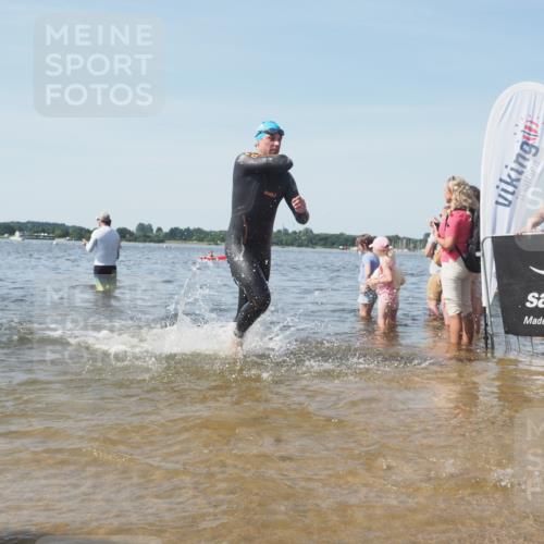 22.06.2025 - Viking Triathlon KatJ http://msf.ph/oto/8096081 22.06.2025 10:30:57 Schwimmen 45, 162, 237, 347, 352, 444, 510, 549, 630 meine-sportfotos.de