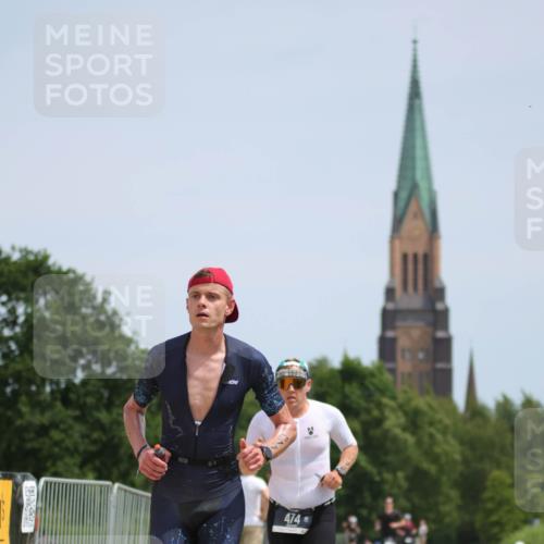 22.06.2025 - Viking Triathlon H.Heesch http://msf.ph/oto/8096135 22.06.2025 13:10:03 Laufen 19, 312, 377, 474 meine-sportfotos.de