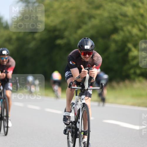 22.06.2025 - Viking Triathlon Yannick Fuchs http://msf.ph/oto/8096153 22.06.2025 11:21:20 Radfahren 19, 50, 70, 75, 127, 162, 296, 377, 382, 388, 395, 407, 481, 507, 522, 550 meine-sportfotos.de