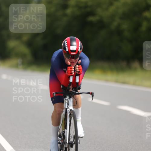 22.06.2025 - Viking Triathlon Yannick Fuchs http://msf.ph/oto/8096185 22.06.2025 11:58:47 Radfahren 214, 464, 483, 616, 631 meine-sportfotos.de