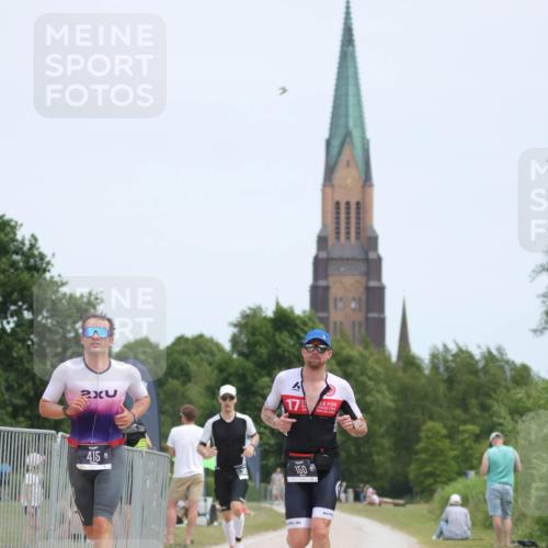 22.06.2025 - Viking Triathlon H.Heesch http://msf.ph/oto/8096219 22.06.2025 13:26:04 Laufen 95, 150, 172, 360, 415 meine-sportfotos.de