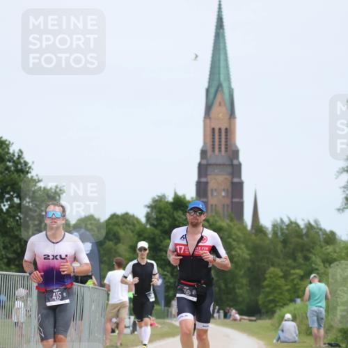22.06.2025 - Viking Triathlon H.Heesch http://msf.ph/oto/8096224 22.06.2025 13:26:04 Laufen 95, 150, 172, 360, 415 meine-sportfotos.de