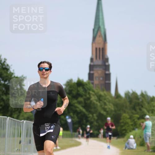 22.06.2025 - Viking Triathlon H.Heesch http://msf.ph/oto/8096235 22.06.2025 13:10:16 Laufen 127 meine-sportfotos.de