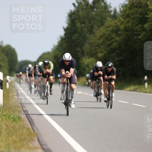 22.06.2025 - Viking Triathlon Yannick Fuchs http://msf.ph/oto/8096237 22.06.2025 11:21:25 Radfahren 50, 70, 75, 127, 296, 395, 469, 522, 550, 643 meine-sportfotos.de