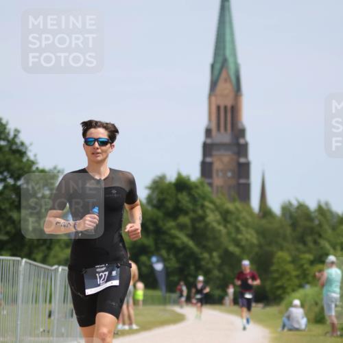 22.06.2025 - Viking Triathlon H.Heesch http://msf.ph/oto/8096240 22.06.2025 13:10:16 Laufen 127 meine-sportfotos.de