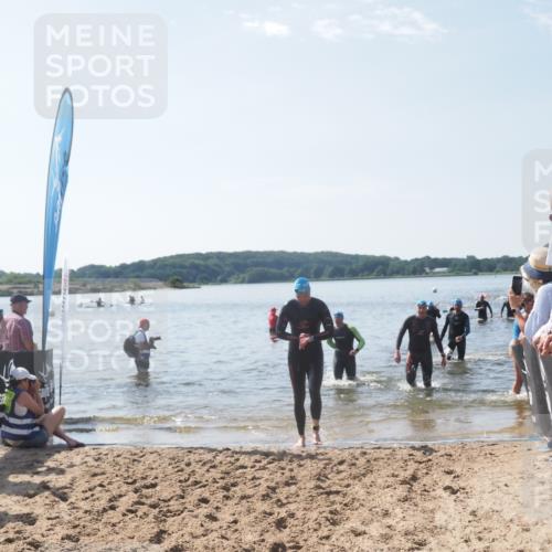 22.06.2025 - Viking Triathlon MichiJ http://msf.ph/oto/8096264 22.06.2025 10:41:28 Schwimmen 54, 94, 220, 376, 390, 505 meine-sportfotos.de
