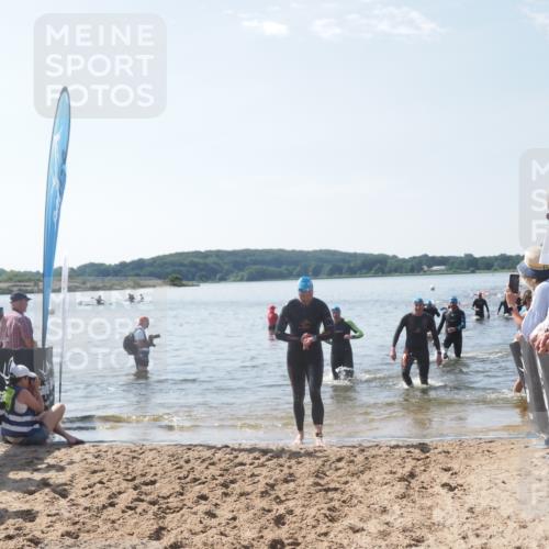 22.06.2025 - Viking Triathlon MichiJ http://msf.ph/oto/8096279 22.06.2025 10:41:28 Schwimmen 54, 94, 220, 376, 390, 505 meine-sportfotos.de
