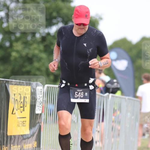 22.06.2025 - Viking Triathlon H.Heesch http://msf.ph/oto/8096285 22.06.2025 13:26:18 Laufen 548 meine-sportfotos.de