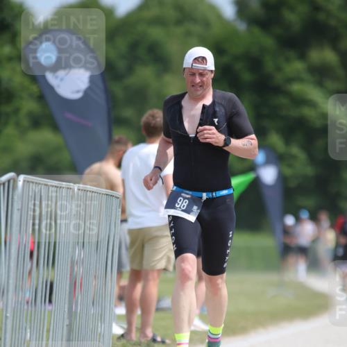 22.06.2025 - Viking Triathlon H.Heesch http://msf.ph/oto/8096318 22.06.2025 13:10:32 Laufen 53, 98 meine-sportfotos.de