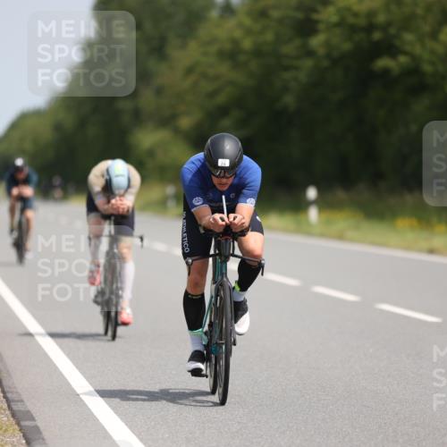 22.06.2025 - Viking Triathlon Yannick Fuchs http://msf.ph/oto/8096331 22.06.2025 11:58:53 Radfahren 214, 435, 464, 483, 492 meine-sportfotos.de