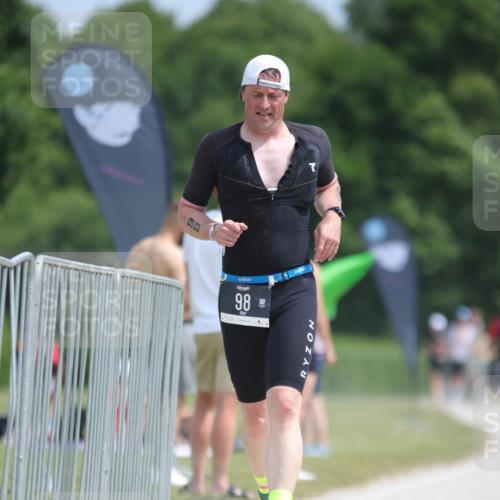 22.06.2025 - Viking Triathlon H.Heesch http://msf.ph/oto/8096338 22.06.2025 13:10:32 Laufen 53, 98 meine-sportfotos.de