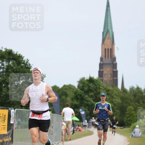 22.06.2025 - Viking Triathlon H.Heesch http://msf.ph/oto/8096351 22.06.2025 13:26:39 Laufen 41, 658 meine-sportfotos.de