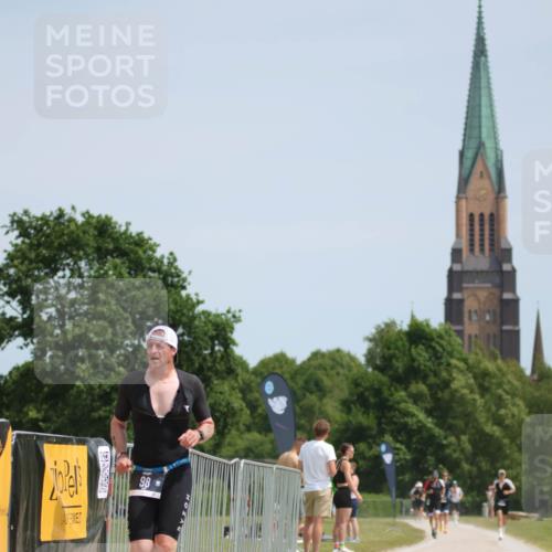 22.06.2025 - Viking Triathlon H.Heesch http://msf.ph/oto/8096358 22.06.2025 13:10:34 Laufen 98 meine-sportfotos.de