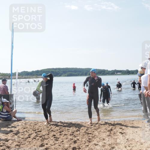 22.06.2025 - Viking Triathlon MichiJ http://msf.ph/oto/8096371 22.06.2025 10:41:33 Schwimmen 54, 194, 220, 376, 390, 505, 629 meine-sportfotos.de