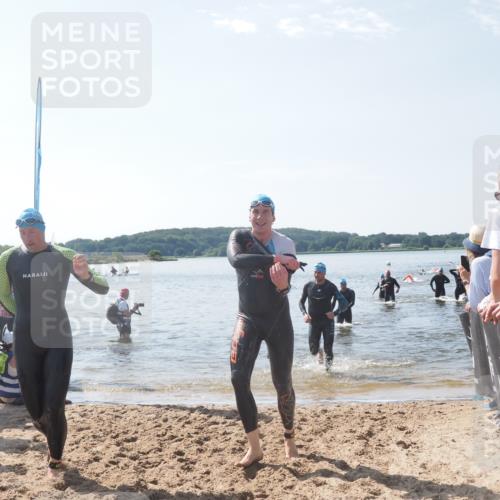 22.06.2025 - Viking Triathlon MichiJ http://msf.ph/oto/8096380 22.06.2025 10:41:34 Schwimmen 54, 142, 194, 220, 376, 390, 505, 629 meine-sportfotos.de