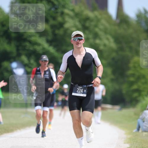 22.06.2025 - Viking Triathlon H.Heesch http://msf.ph/oto/8096381 22.06.2025 13:10:46 Laufen 224 meine-sportfotos.de