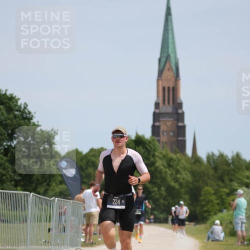 22.06.2025 - Viking Triathlon H.Heesch http://msf.ph/oto/8096386 22.06.2025 13:10:49 Laufen 63, 224 meine-sportfotos.de