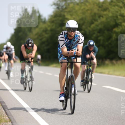 22.06.2025 - Viking Triathlon Yannick Fuchs http://msf.ph/oto/8096388 22.06.2025 11:21:29 Radfahren 50, 70, 75, 127, 296, 387, 469, 522, 550, 643 meine-sportfotos.de