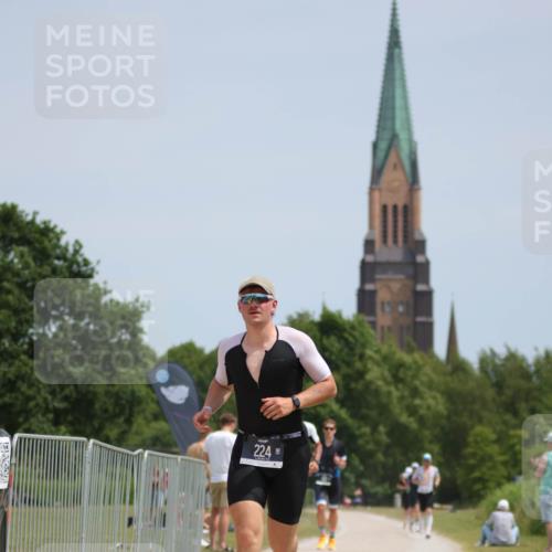 22.06.2025 - Viking Triathlon H.Heesch http://msf.ph/oto/8096394 22.06.2025 13:10:49 Laufen 63, 224 meine-sportfotos.de