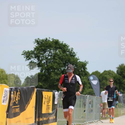 22.06.2025 - Viking Triathlon H.Heesch http://msf.ph/oto/8096423 22.06.2025 13:10:54 Laufen 63, 224, 351 meine-sportfotos.de