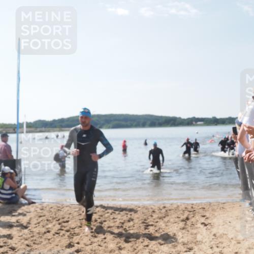 22.06.2025 - Viking Triathlon MichiJ http://msf.ph/oto/8096426 22.06.2025 10:41:37 Schwimmen 54, 142, 194, 220, 505, 629 meine-sportfotos.de