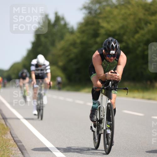 22.06.2025 - Viking Triathlon Yannick Fuchs http://msf.ph/oto/8096430 22.06.2025 11:21:30 Radfahren 50, 70, 75, 127, 296, 387, 469, 522, 550, 643 meine-sportfotos.de