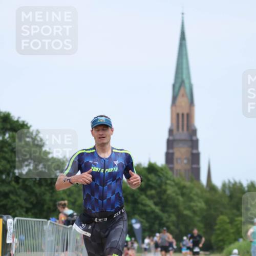 22.06.2025 - Viking Triathlon H.Heesch http://msf.ph/oto/8096431 22.06.2025 13:26:43 Laufen 41, 658 meine-sportfotos.de