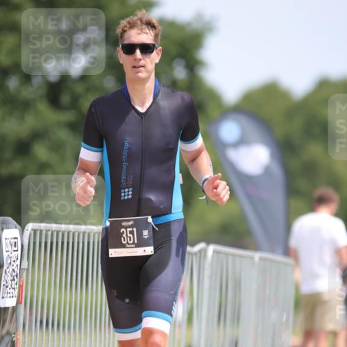 22.06.2025 - Viking Triathlon H.Heesch http://msf.ph/oto/8096444 22.06.2025 13:10:57 Laufen 63, 351, 455 meine-sportfotos.de