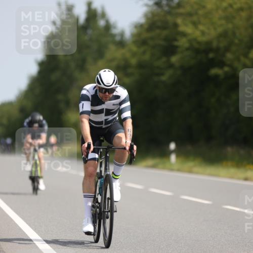 22.06.2025 - Viking Triathlon Yannick Fuchs http://msf.ph/oto/8096458 22.06.2025 11:21:31 Radfahren 50, 70, 75, 127, 296, 387, 469, 522, 550, 643 meine-sportfotos.de