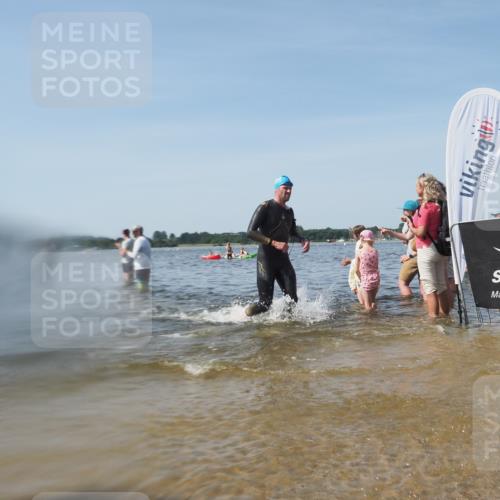 22.06.2025 - Viking Triathlon KatJ http://msf.ph/oto/8096475 22.06.2025 10:31:06 Schwimmen 45, 216, 237, 330, 347, 352, 510, 549 meine-sportfotos.de