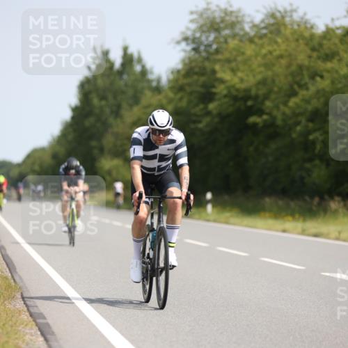22.06.2025 - Viking Triathlon Yannick Fuchs http://msf.ph/oto/8096476 22.06.2025 11:21:31 Radfahren 50, 70, 75, 127, 296, 387, 469, 522, 550, 643 meine-sportfotos.de